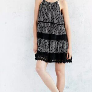 Kimchi Blue La Palma Crochet Inset Mini Dress